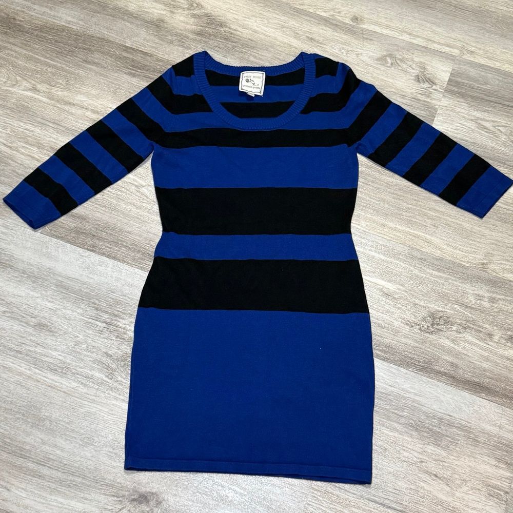 Pink rose navy blue and black striped sweater dress Y2K size medium